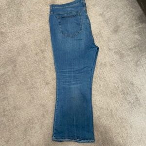 Madewell Cali Bootcut - Size 35 (18/20W).